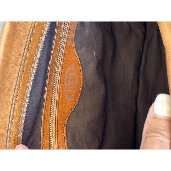 Tod's shoulder bag in brown leather - Picture 3 of 6